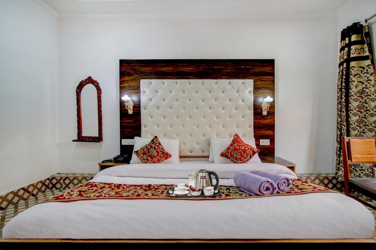 Hotel Royal Hameed Σριναγκάρ Εξωτερικό φωτογραφία